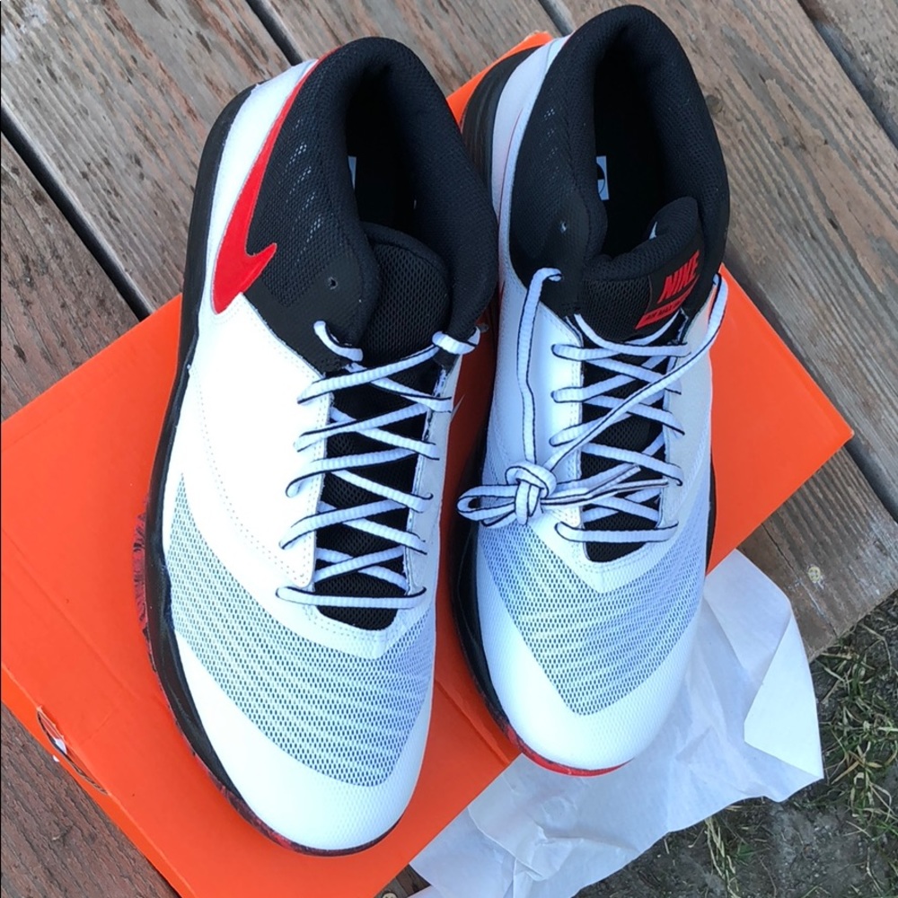 Nike men air max emergent white red size 11d